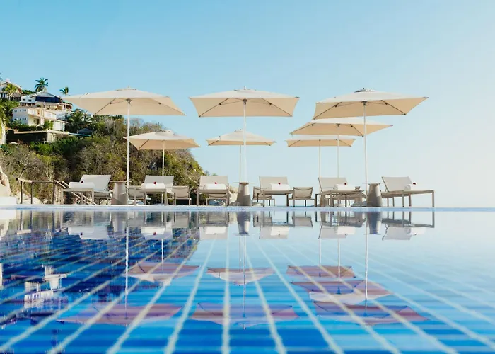 Camino Real Zaashila Huatulco